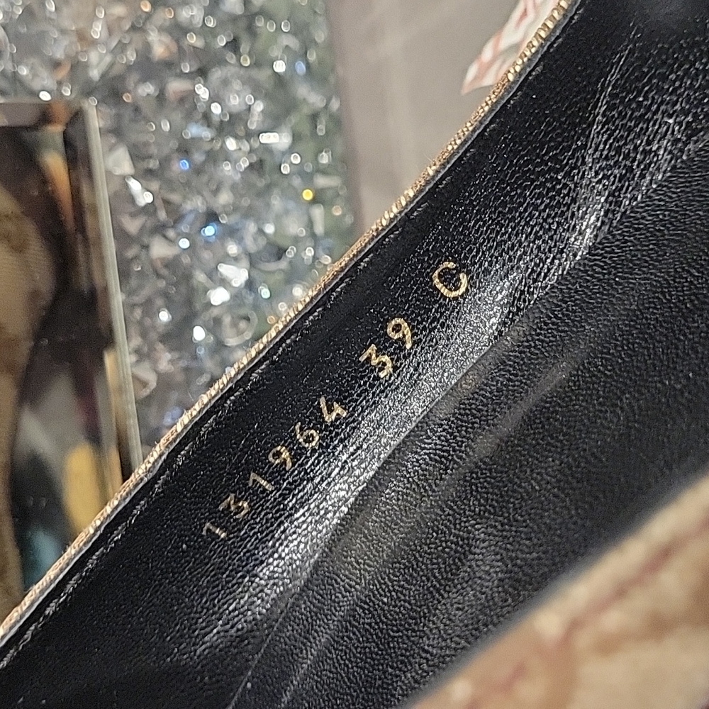 Gucci Pumps - Picture 6 of 16